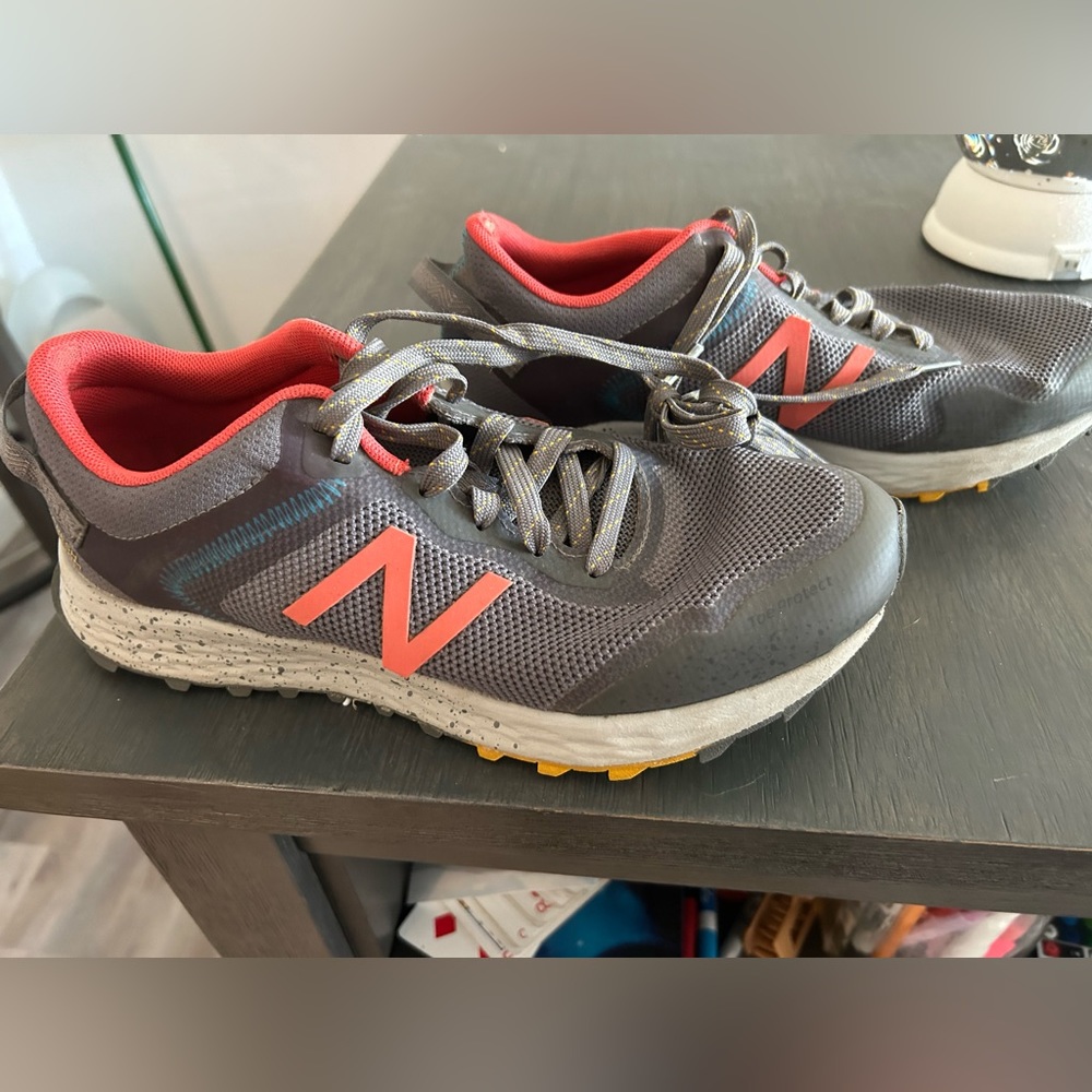 New balance hiking shoes